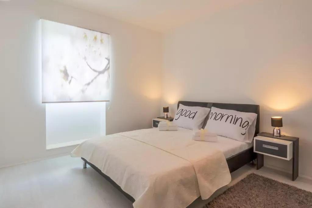 Sound Of The Sea Apartment Задар Екстериор снимка