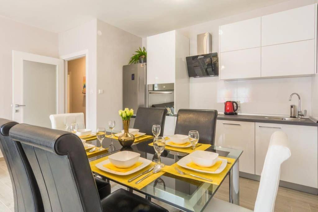 Sound Of The Sea Apartment Задар Екстериор снимка