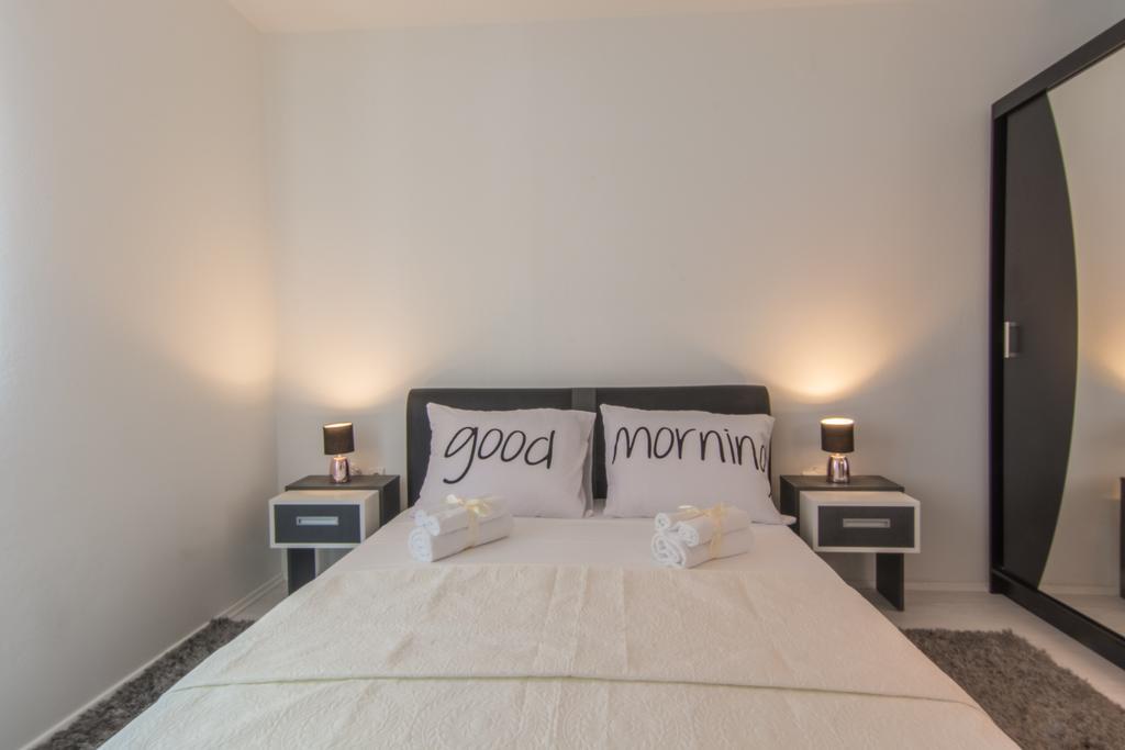 Sound Of The Sea Apartment Задар Екстериор снимка